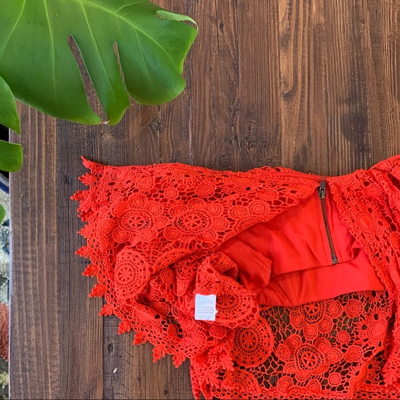 Beautiful Tularosa Top!!! - Picture 8 of 8